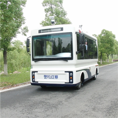 11、巡逻车