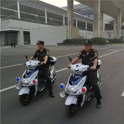 高铁南站两轮电动巡逻车